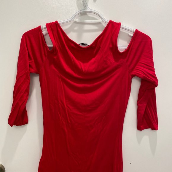 Guess 3/4 long sleeve top - Picture 2 of 3